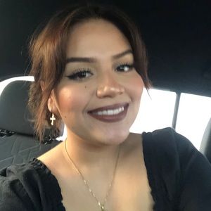 Meet your Posher, Catherine